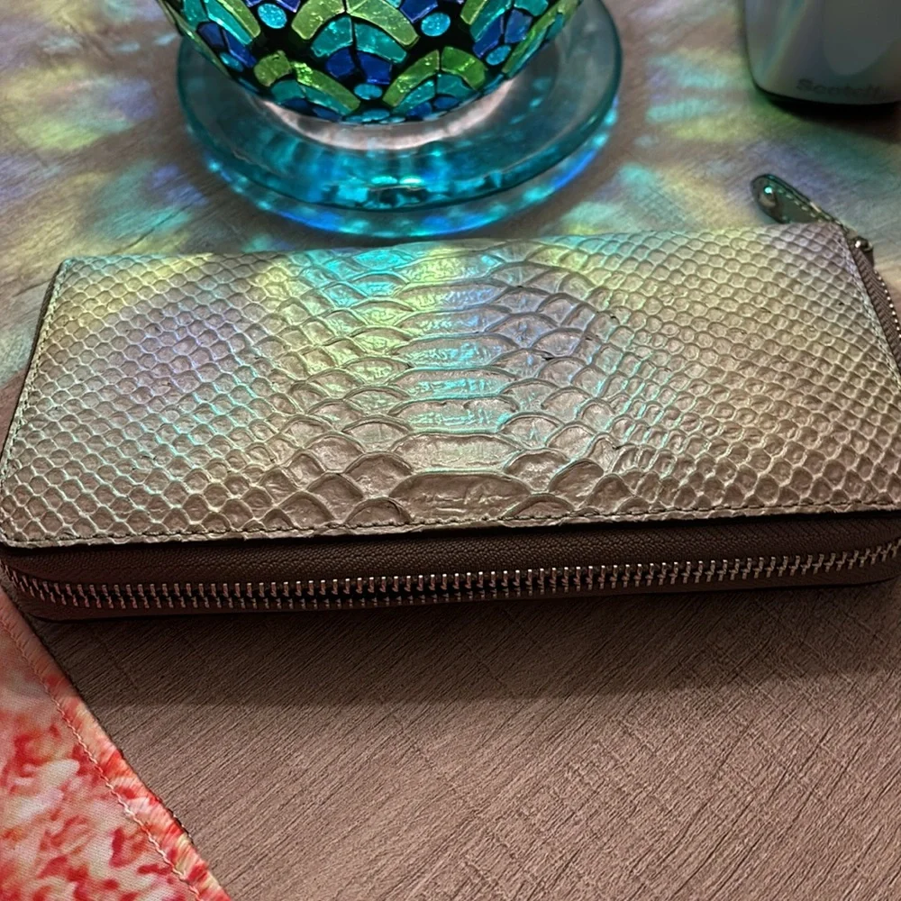 Coach Wallet Snakeskin Embossed - Picture 7 of 9